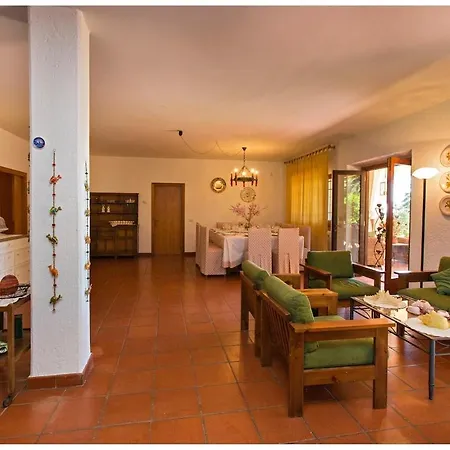 Ariete Villa Borgo (Marche)